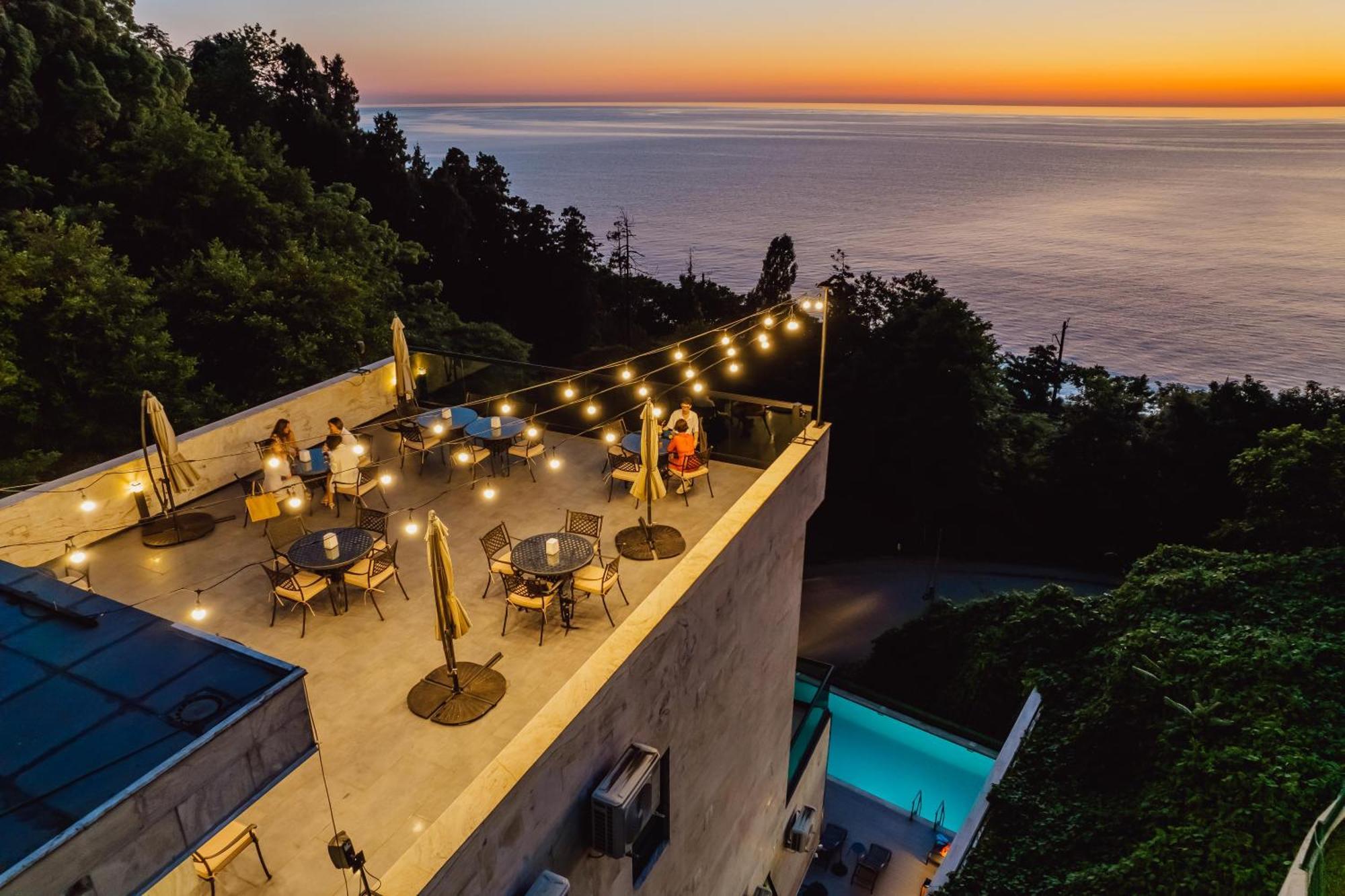Capo Verde Hotel Batumi Exterior foto
